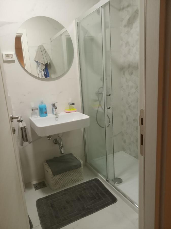 Apartment Alex بار المظهر الخارجي الصورة