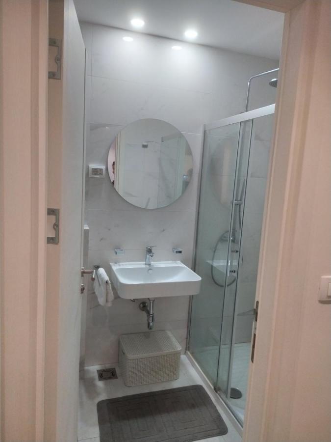 Apartment Alex بار المظهر الخارجي الصورة